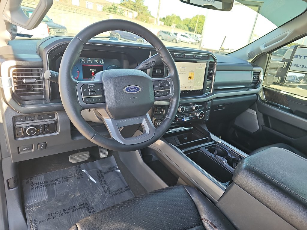 Used 2023 Ford F250 Lariat w/ Tremor Off-Road Package AWD/4WD image 15