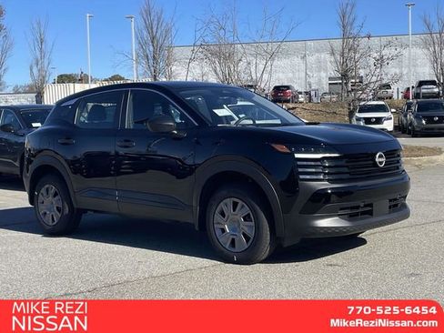 New 2026 Nissan Kicks S image 2