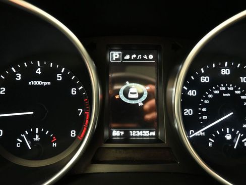 Used 2018 Hyundai Santa Fe Sport image 13