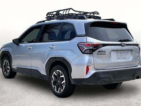 Used 2025 Subaru Forester Premium AWD/4WD image 14