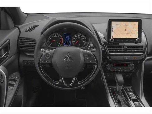 Used 2025 Mitsubishi Eclipse Cross AWD image 36