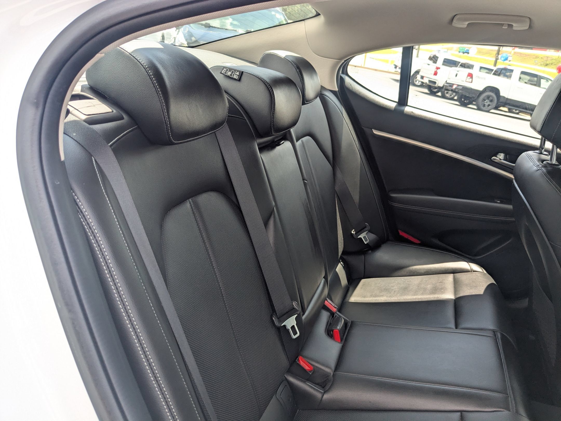 Used 2023 Genesis G70 2.0T AWD/4WD image 26