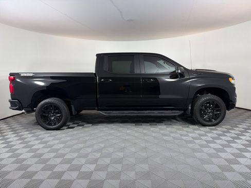 Used 2025 Chevrolet Silverado 1500 LT Trail Boss w/ LPO, Dark Essentials Package AWD/4WD image 2