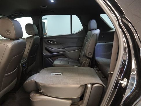 Used 2023 Chevrolet Traverse LT AWD/4WD image 27