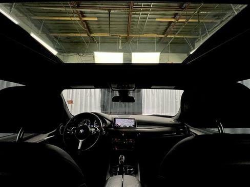 Used 2019 BMW X6 xDrive35i w/ M Sport Package image 19