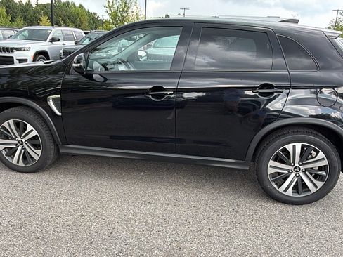 Used 2024 Mitsubishi Outlander Sport AWD image 11