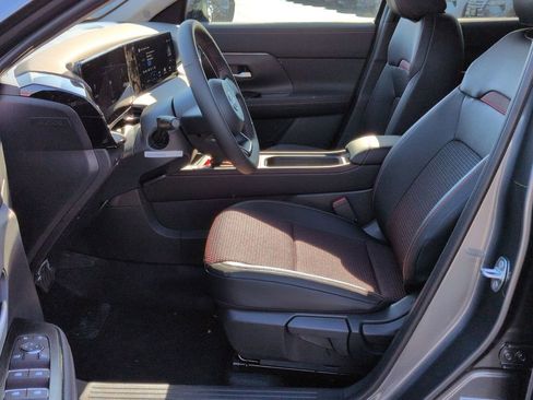 New 2026 Nissan Kicks SR w/ Cold Weather Package AWD/4WD image 14