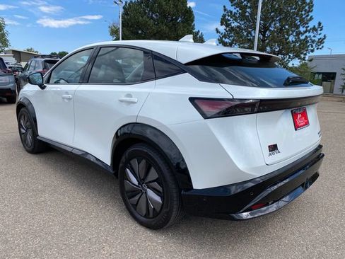 Used 2024 Nissan Ariya AWD image 3