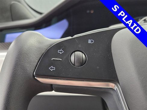 Used 2021 Tesla Model S Plaid image 34