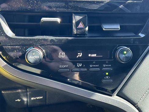 Certified 2021 Toyota Camry SE w/ Carpet Mat Package (TMS) image 26