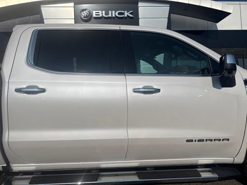 Used 2023 GMC Sierra 1500 SLT w/ SLT Premium Package AWD/4WD image 29