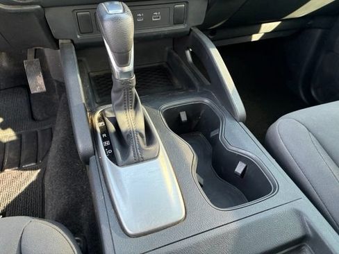 Used 2022 Nissan Frontier S w/ Technology Package RWD image 16