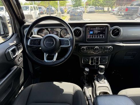 Used 2021 Jeep Wrangler Unlimited Sahara w/ Safety Group AWD/4WD image 18