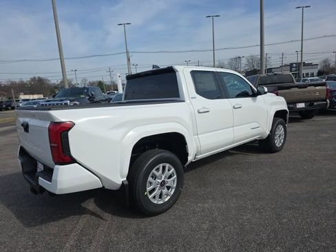 New 2026 Toyota Tacoma SR5 AWD/4WD image 4