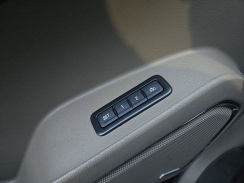 Used 2017 Chevrolet Tahoe Premier image 22