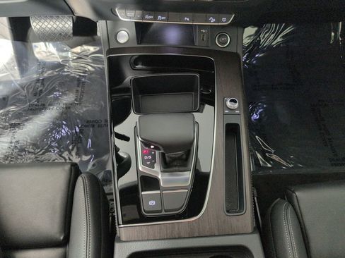 Certified 2025 Audi Q5 2.0T Premium Plus w/ Premium Plus Package image 17