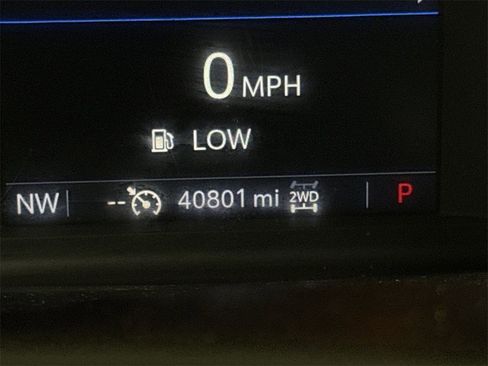 Used 2022 Chevrolet Silverado 2500 LTZ w/ LTZ Convenience Package image 12