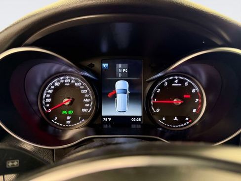 Used 2019 Mercedes-Benz GLC 300 4MATIC image 26