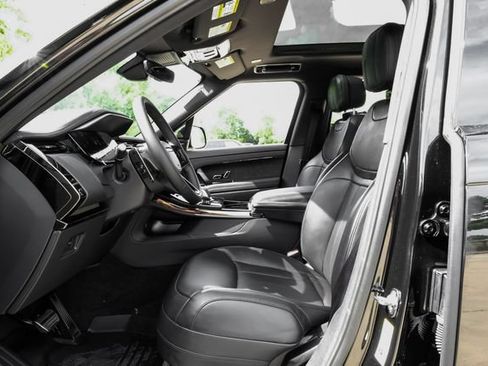New 2026 Land Rover Range Rover Sport Dynamic SE AWD/4WD image 4