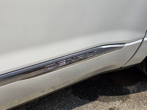 Used 2019 GMC Acadia Denali w/ Technology Package image 54