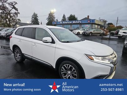 Used 2017 Mitsubishi Outlander SE