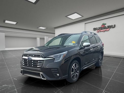 Used 2023 Subaru Ascent Touring AWD/4WD image 5