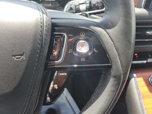 Certified 2024 Lincoln Aviator Reserve w/ Jet Package AWD/4WD image 32