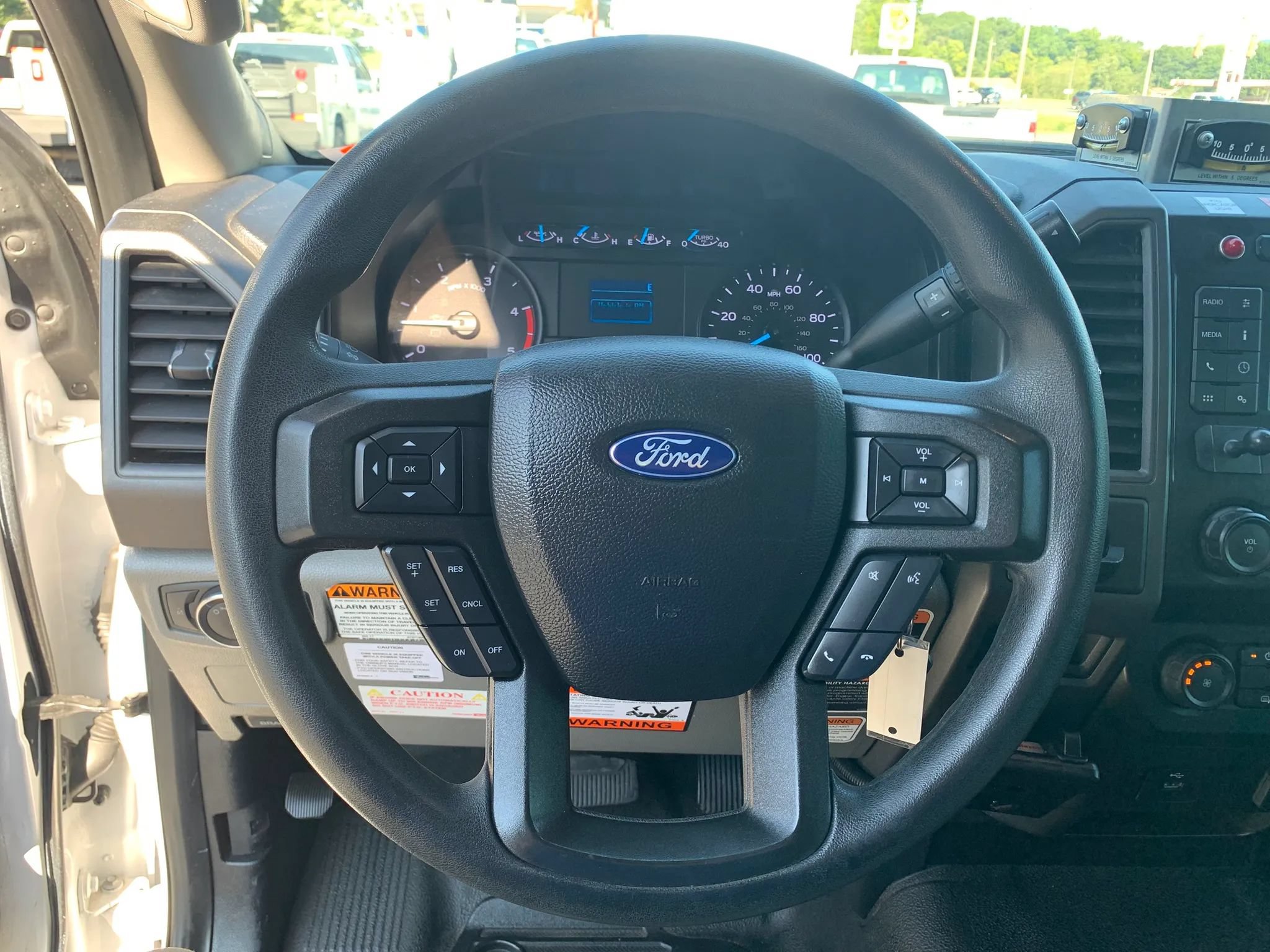 Used 2020 Ford F550 2WD Regular Cab Super Duty image 10