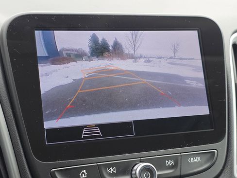 Used 2024 Chevrolet Malibu LT image 4