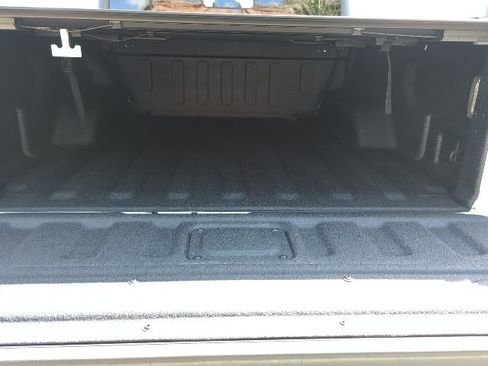 Certified 2024 Jeep Gladiator Rubicon w/ Technology Group image 22