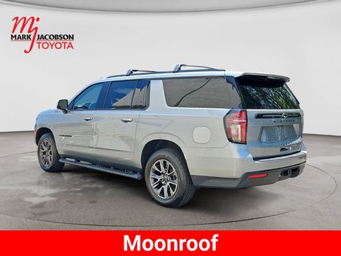 Used 2024 Chevrolet Suburban Z71 w/ Luxury Package AWD/4WD image 15