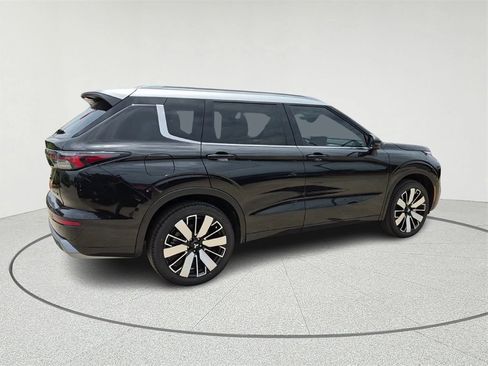 New 2025 Mitsubishi Outlander SEL image 5