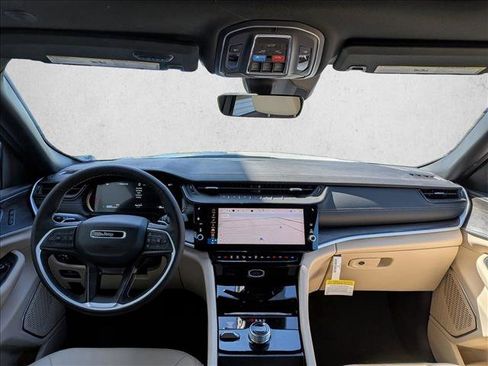 New 2026 Jeep Grand Cherokee Limited AWD/4WD image 16