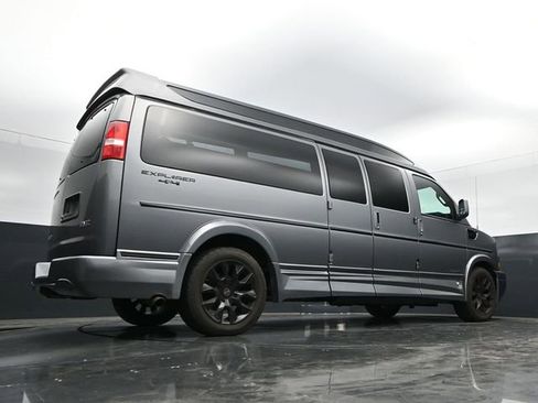Used 2020 GMC Savana 2500 Extended w/ Enhanced Convenience Package RWD image 37
