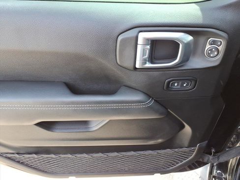 Used 2022 Jeep Gladiator Overland w/ Popular Equipment Package image 15