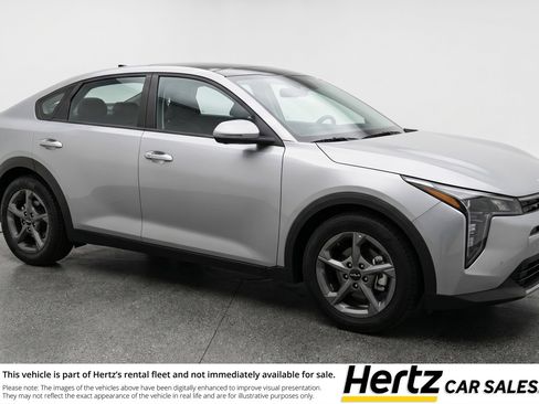 Used 2025 Kia K4 LXS FWD image 1