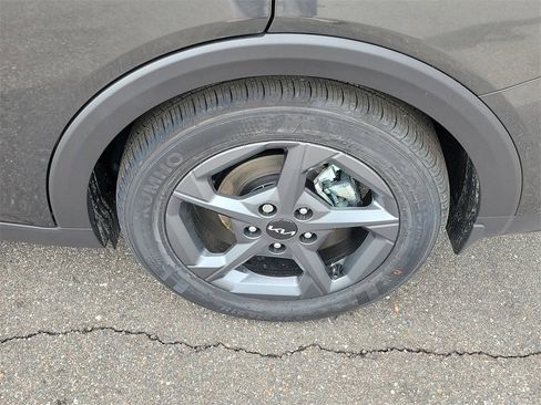 New 2026 Kia K4 LXS image 36