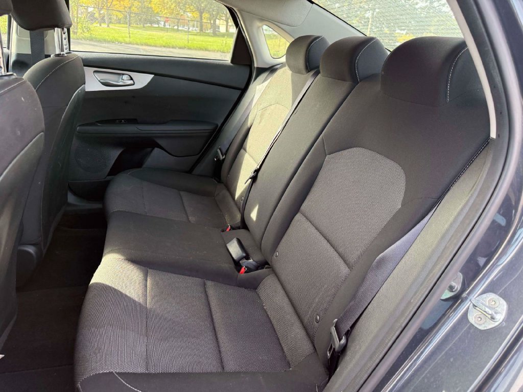 Used 2023 Kia Forte LXS FWD image 11