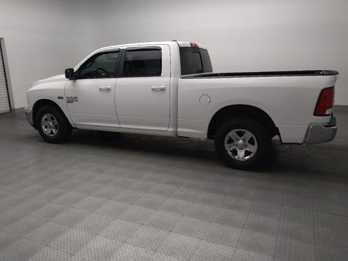 Used 2020 RAM 1500 Classic SLT RWD image 3