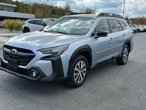 Certified 2024 Subaru Outback Premium image 3