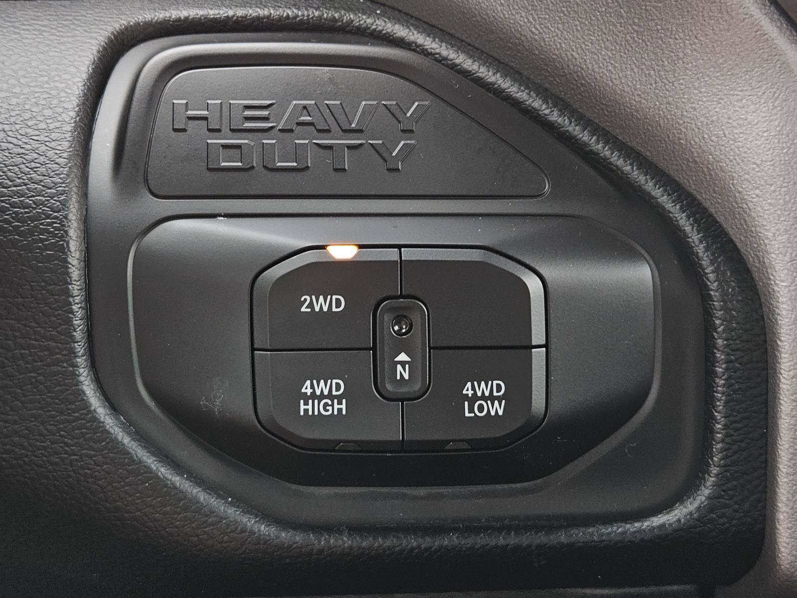 Used 2026 RAM 2500 Laramie AWD/4WD image 18