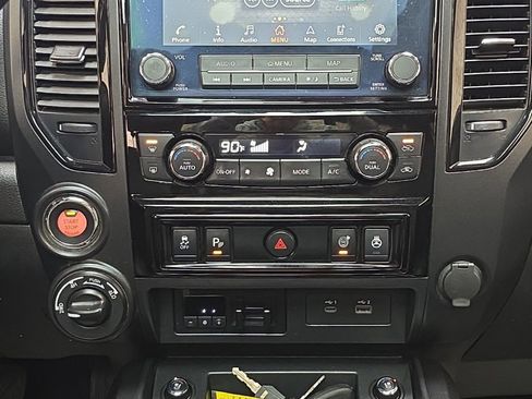 Used 2023 Nissan Titan PRO-4X w/ Pro-4x Convenience Package image 25