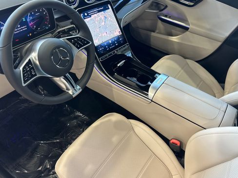 New 2025 Mercedes-Benz C 300 Sedan image 10
