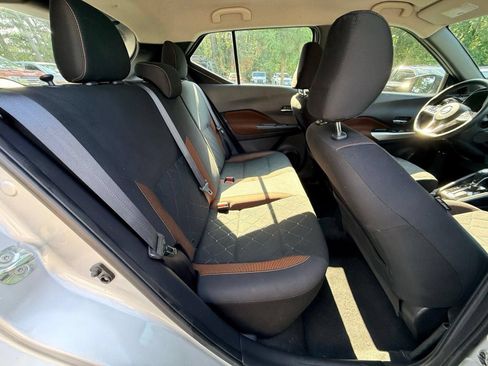 Used 2019 Nissan Kicks SR FWD image 26