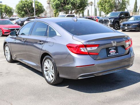 Used 2018 Honda Accord LX image 8