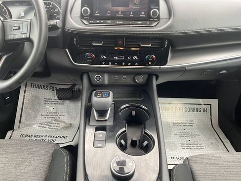 Used 2021 Nissan Rogue SV AWD/4WD image 11