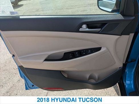 Used 2018 Hyundai Tucson SE w/ Cargo Package FWD image 12