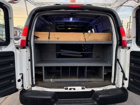 Used 2014 GMC Savana 2500 w/ Cold Climate Package RWD image 26