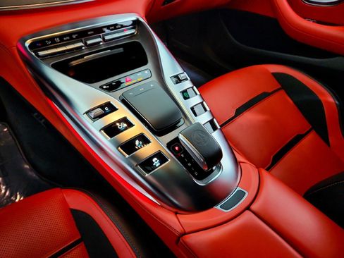 Certified 2022 Mercedes-Benz AMG GT 43 image 16