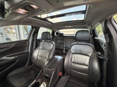 Used 2020 Chevrolet Malibu Premier FWD image 15